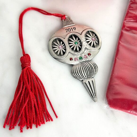Avon Pewter Christmas Ornament 2019 Vintage Inspired Rhinestones Velvet Bag+Box - Picture 2 of 5
